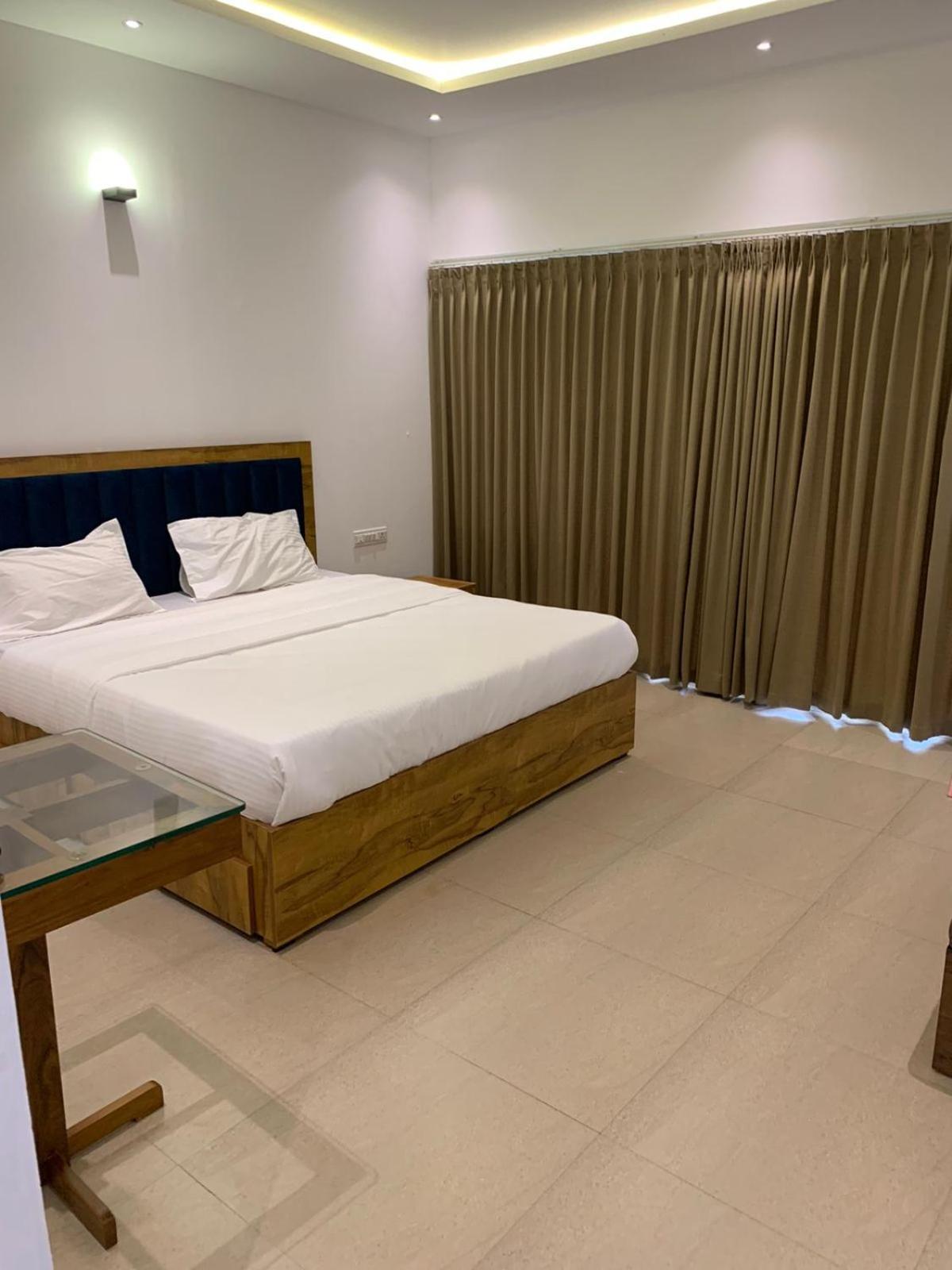 Misty Hideout Bed & Breakfast Kakkadampoyil Luaran gambar