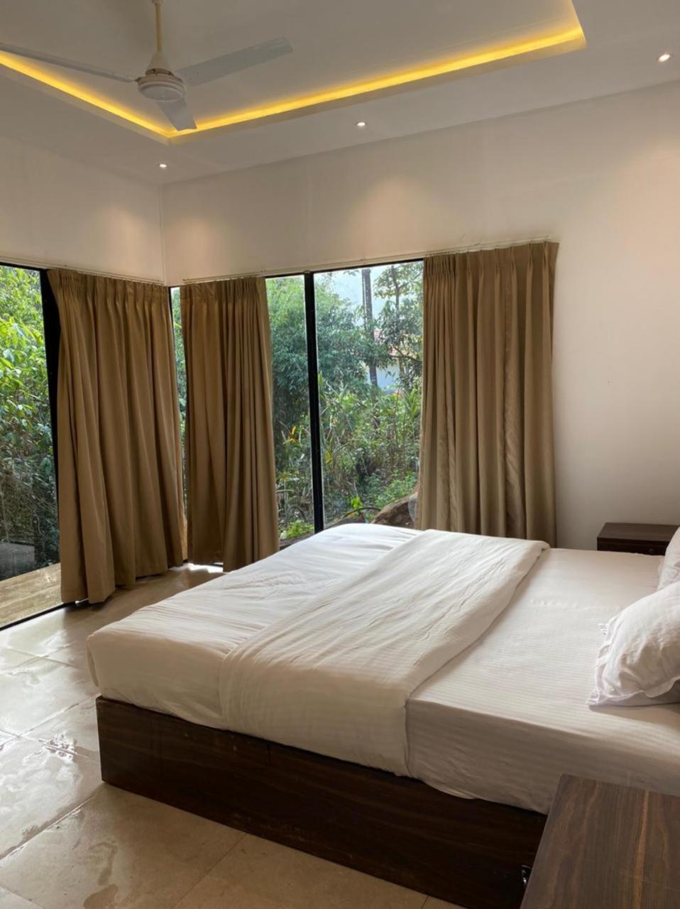 Misty Hideout Bed & Breakfast Kakkadampoyil Luaran gambar